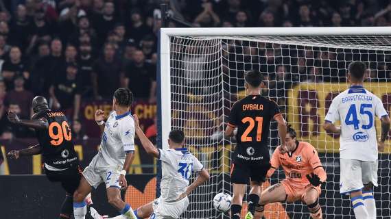 Cuni sbaglia, Lukaku no. Poi sbaglia anche Turati. Questa è la sintesi di Roma-Frosinone