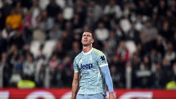 Vlahovic-Juve, niente addio a gennaio? Il serbo vuole lasciare Torino a parametro zero