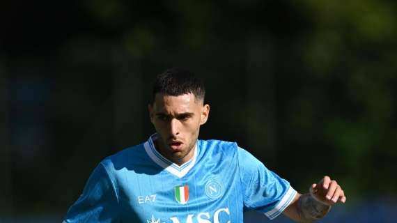 Napoli, l'ex Juve Hasa con le valigie in mano