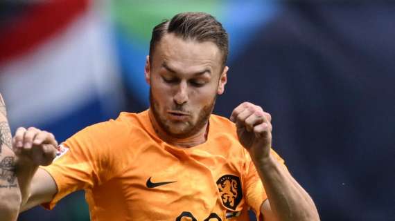 Nations League, Koopmeiners entra e segna: l'Olanda travolge l'Ungheria 4-0. Paura per malore a Szalai