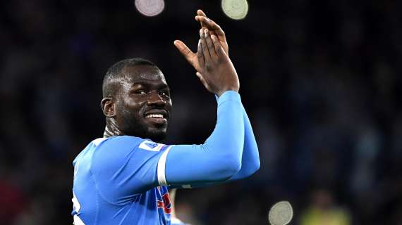 Aumentano le pretendenti per Koulibaly: anche Inter e Roma hanno chiesto informazioni al Napoli