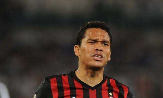 Agente Bacca: "Vari club su Carlos, prima di decidere dovrò parlare col Milan"