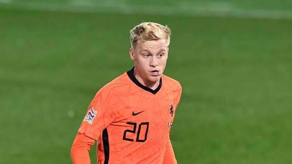 Van De Beek lontano dalla Juve: lo United offre l'olandese a 2 club