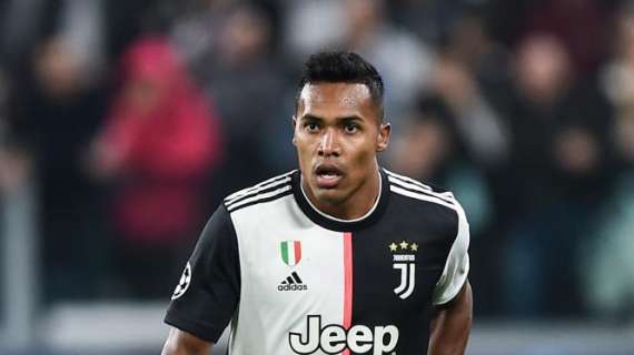 Juve, escluse fratture per Alex Sandro. Influenza per Cuadrado