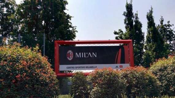 QUI MILAN - Galliani assiste alla rifinitura a Milanello