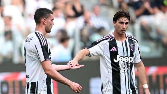 Romano: “Per il Milan resta il nome di Vlahovic che però…”