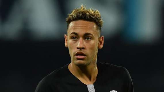 Dalla Spagna: "Il PSG ha offerto Neymar a United, Juventus e Real Madrid