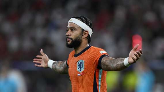 Depay, crisi in Brasile, si propone per la Juve?