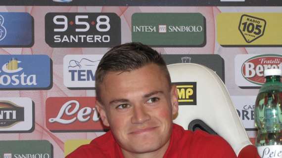 Mercato, Lora ceduto a titolo definitivo al Lecco