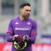 Fiorentina, grave infortunio per Sirigu in amichevole: lascia lo stadio in ambulanza