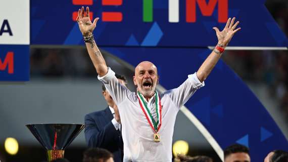 Milan campione d'Italia, ma a Pioli viene rubata la medaglia: "È l'unica che ho, restituitemela"