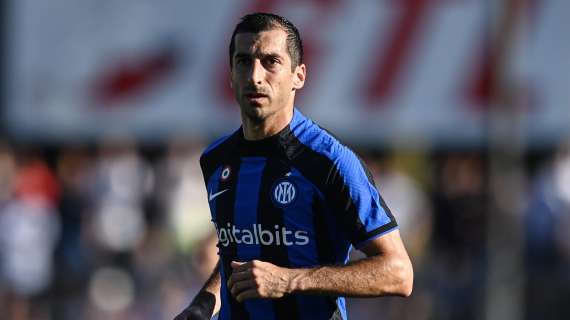 Inter, subito infortunio muscolare per Mkhitaryan: i tempi di recupero
