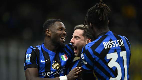 L'Inter non brilla ma passa con un angolo e la chiude al 90': 2-0 al Como