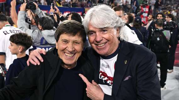 Zazzaroni: "Osimhen sta bloccando una parte di mercato del Napoli"