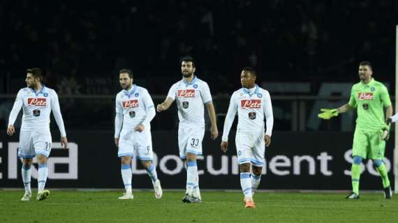 RILEGGI LIVE - Torino-Napoli 1-0 (67'Glik): il Napoli fallisce l'aggancio momentaneo alla Roma, ancora un errore decisivo della difesa