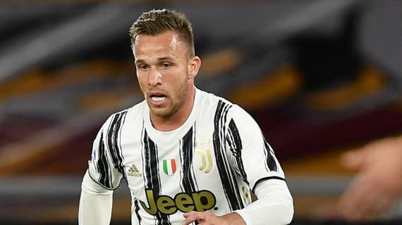 Juventus, Arthur completamente ristabilito: col Napoli partirà titolare
