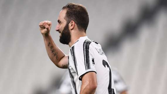 Higuain, doppietta dedicata alla madre scomparsa: "Avevo sua immagine nella testa"