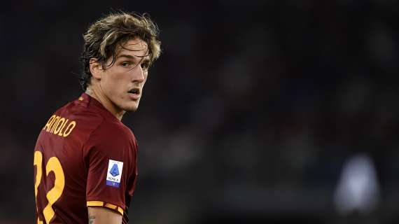 Roma, gestaccio verso i tifosi laziali: Zaniolo rischia la squalifica