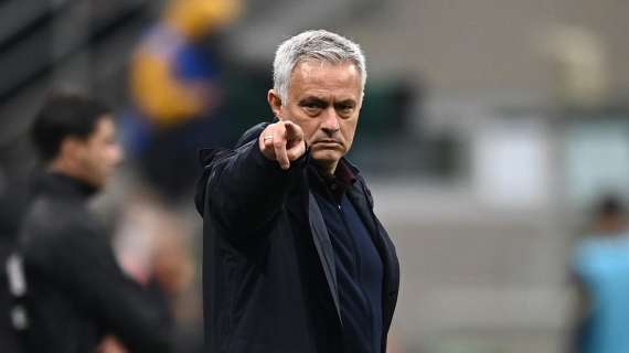 Mourinho: "Arbitri sospesi solo dopo errori contro la Roma, ma chi ci restituisce i punti?"