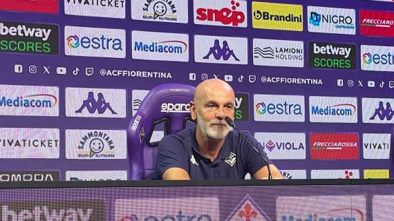 La Fiorentina spera di recuperare Gudmundsson per il Napoli: l'annuncio di Pioli in conferenza