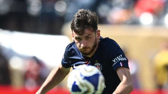 Ti piacerebbe incontrare il Napoli? A Sky scherzano con Kvara: "Non lo so..."