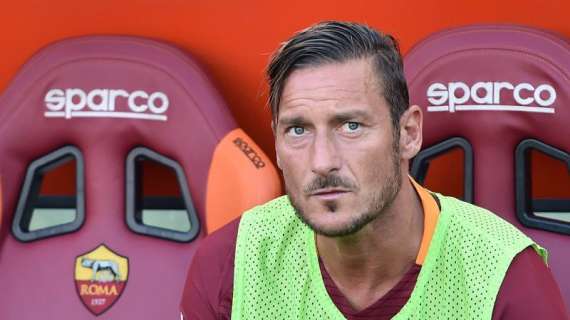 Serie A, la Roma rimonta con la Samp: finisce 3-2, ancora decisivo l'ingresso di Totti
