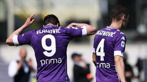 La Fiorentina batte 2-0 la Lazio e si avvicina alla salvezza: Vlahovic stende i biancocelesti