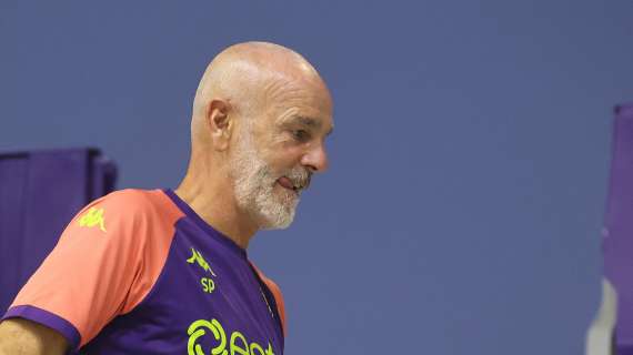 Fiorentina, Pioli: "Lo scudetto non mi ha cambiato. Milan? Ora penso al Napoli"