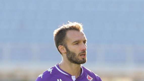 Fiorentina, Pezzella rischia di saltare Napoli: problema muscolare per l'argentino