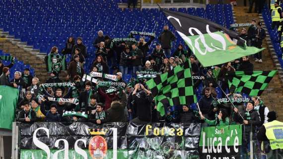 I tifosi del Sassuolo provano a prendere in giro i napoletani: "Vincerete il tricolore!", ma vengono sovrastati