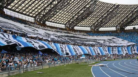 Lettera Curva B: "Napoli-Roma dedicata a Ciro Esposito che onorò la nostra città!"