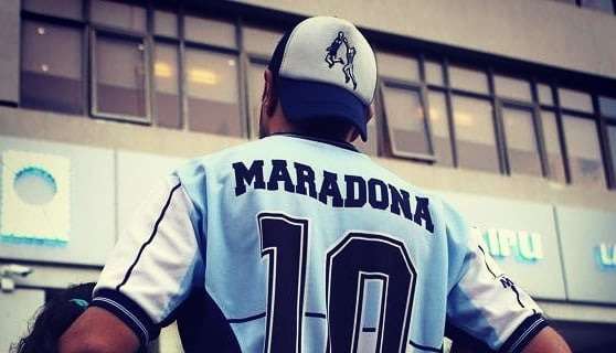 FOTO - Sabato nascerà la stazione 'Mostra-Stadio Maradona: non solo Maradona, raffigurati tutti i grandi del Napoli