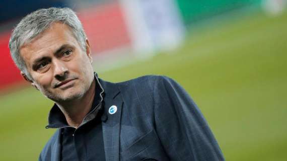 Retroscena Mourinho, rifiutati ben cinque club per lo United: lo volevano anche due italiane