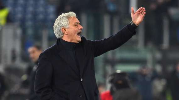 Stagione da zero titoli, ma Mou può consolarsi: l'Al Ettifaq pronto a coprirlo di milioni
