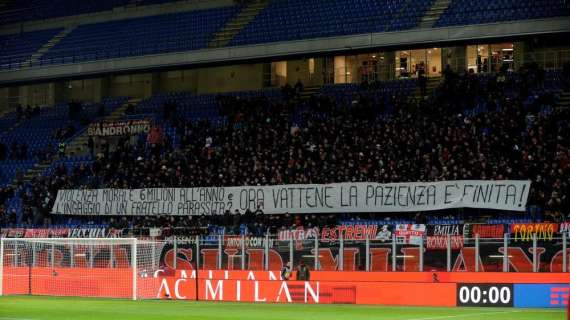 I tifosi del Milan voltano le spalle a Donnarumma: "6mln e fratello parassita, ora vattene!"