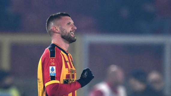 Lecce, possibile forfait in attacco verso il Napoli: differenziato per Rebic