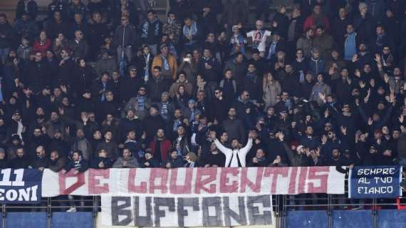 Giudice Sportivo, Napoli multato per i cori dei tifosi contro i veronesi