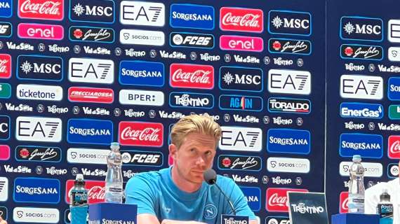De Bruyne e il 10 sui pantaloncini: “Maradona una leggenda, ma bel gesto del club”