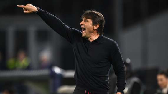 "Conte agonisticamente su un altro pianeta", il bordocampista DAZN racconta Napoli-Genoa