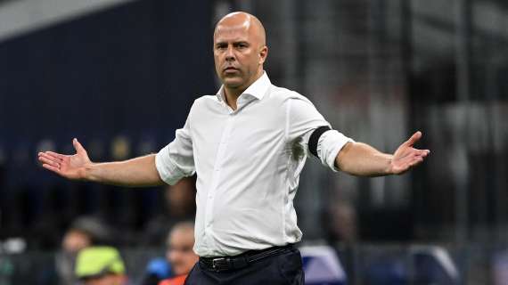 Liverpool, Slot sulla morte di Jota: "Possiamo ridere ancora? E allenarci? E' dura"