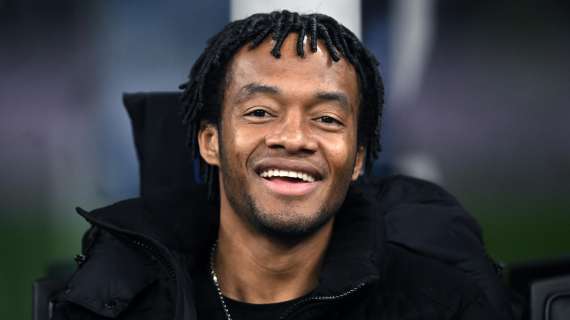 "Chi non salta bianconero è", juventini furiosi con Cuadrado: petizione per toglierlo dal J|Museum