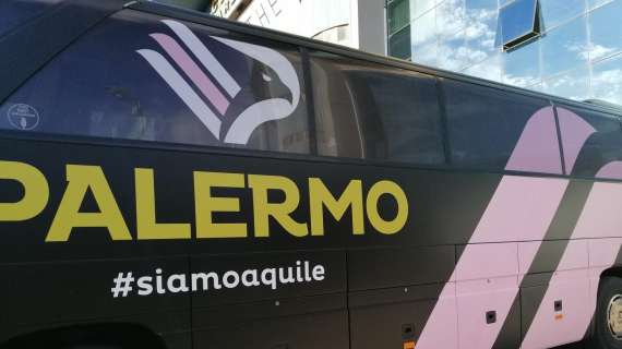 Palermo, danneggiato il pullman dei  rosanero