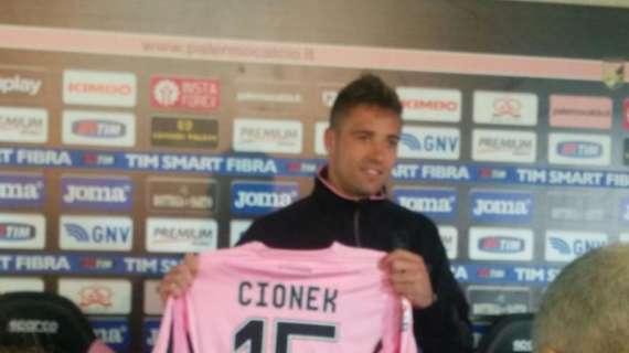 Palermo, Cionek: "Mi trovo bene a Palermo e voglio rimanere. Vorrei andare al Mondiale"