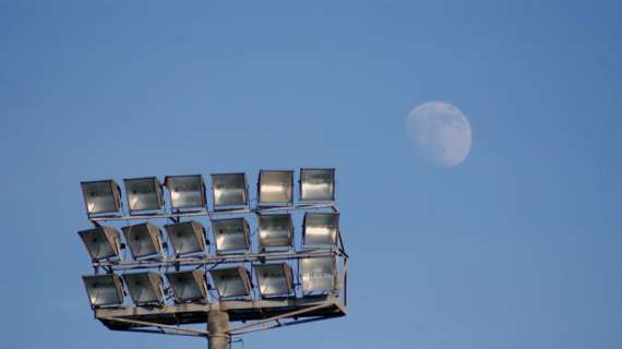 Stadio Oreste Granillo, la gara Reggina-Enna conclusa con tutta l'illuminazione artificiale attiva