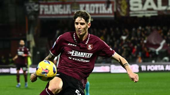 Salernitana, bocciato Zanoli: "Non sa difendere". L'agente parla del futuro