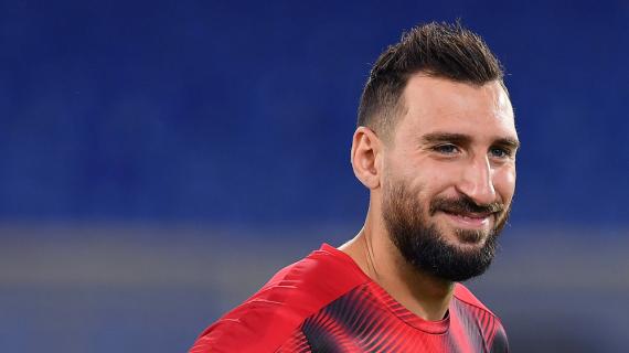 Il fratello 'sbagliato' dei Donnarumma? Sta sconvolgendo la Serie C a suon di parate e fa sognare Salerno