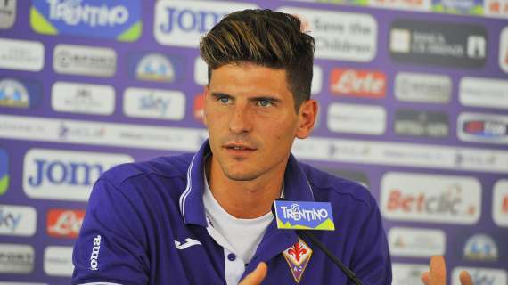 Fiorentina, Gomez: "La Roma in casa è molto forte, ma faremo di tutto per vincere"