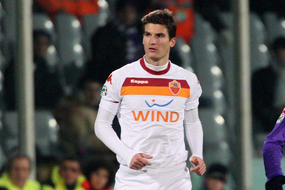 Ag. Andreolli: "Marco potrebbe rientrare nell'affare Burdisso con l'Inter"